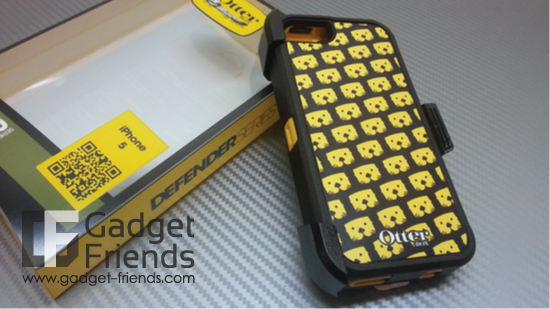 Otterbox iPhone 5 Defender Otter Character Case Otto Pattern ของแท้ 100% เคสมือถือ เคส iPhone5 สุดแจ่มมาพร้อมกับ Grip และลวดลายแมวน้ำตามแบบฉบับ Otterbox เท่โดดเด่นพร้อมการปกป้องสูงสุด 3 ชั้น สะดวกพกพา